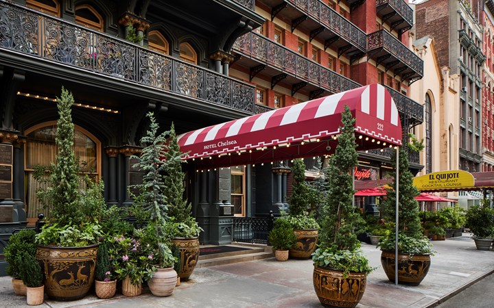 Hotel Chelsea — Room 100