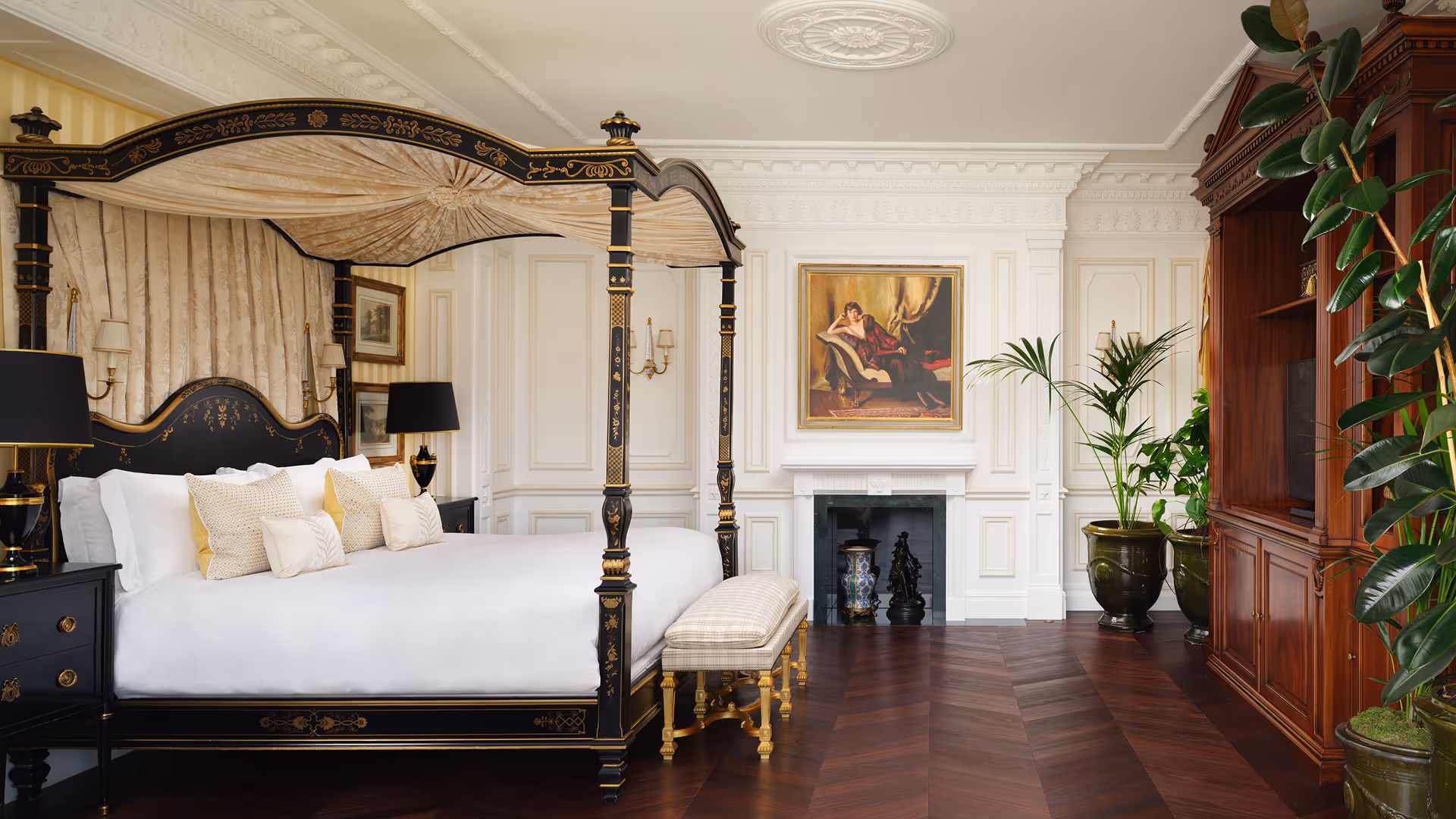 The Savoy · Royal Suite